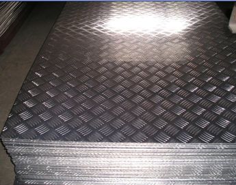 중국 Checkered 알루미늄 다이아몬드 격판덮개 장을 1050 3003 1.5 - 8.0mm 반대로 미끄러짐 청소하십시오 협력 업체